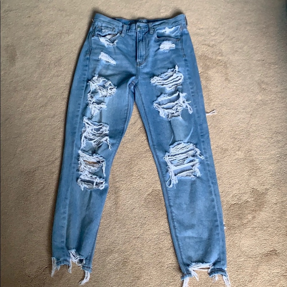 American Eagle Mom Jean
